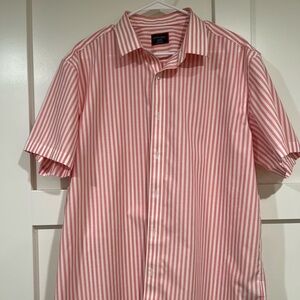 UNTUCKit Red and White Casual Button Down Shirt